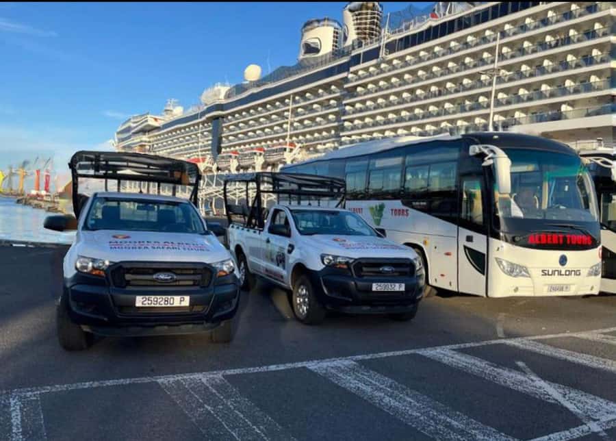 Moorea Cruise Ships 4x4, Belvedere Magic mount PRIVATE Tours - What the private 4WD format feels like