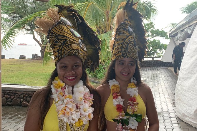 Moorea Cruise Ships: 4x4, Belvedere, Pineapple, & Magic Mountain - Moorea Tropical Garden and Local Tastings