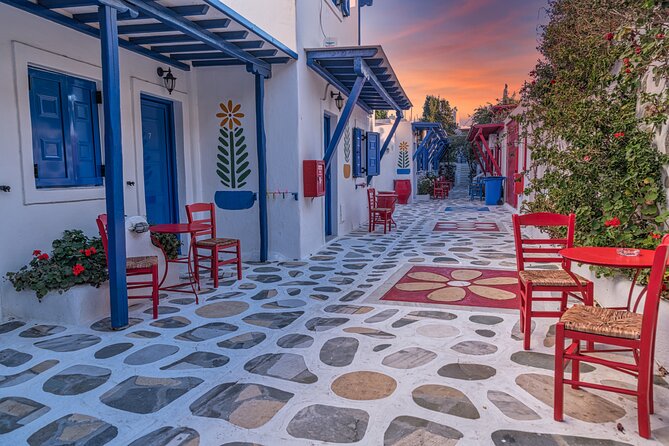 Mykonos Delight: A Perfect Day Trip from Your Cruise Ship - Meeting the group at Mykonos Port