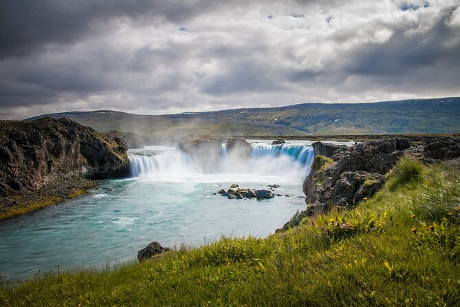 Myvatn Nature Baths & Goðafoss Waterfall Akureyri Shore Excursion - Who should book this North Iceland outing