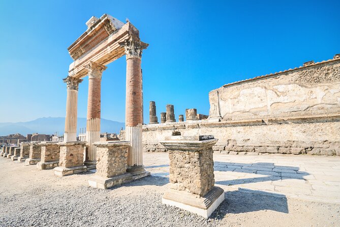 Naples/Salerno Port: Pompeii & Vesuvius - lunch or wine tasting - Two hours among Pompeii’s ancient streets