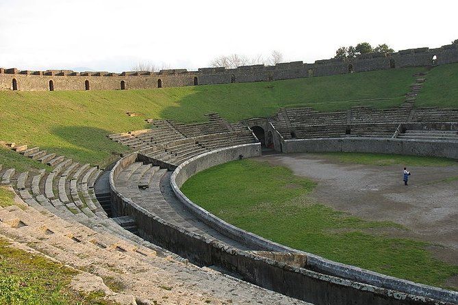 Naples Shore Excursion: Pompeii Half Day Trip from Naples - Thermal Baths and the practical side of Roman life