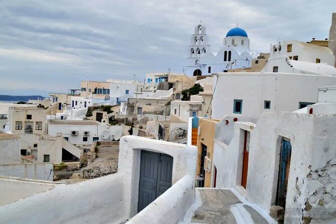 One Day in Santorini from Cruise Ship: Ultimate Island Tour - Perissa Black Sand Beach: A Choice Between Sand and Wine
