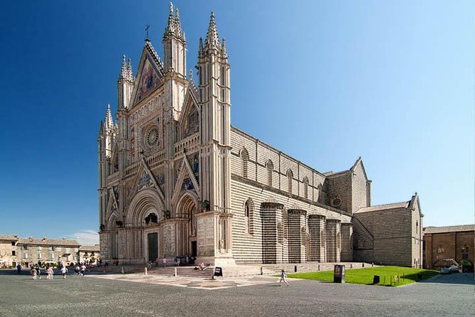 Orvieto and Civita di Bagnoregio from Civitavecchia - Private Tour - Key points at a glance
