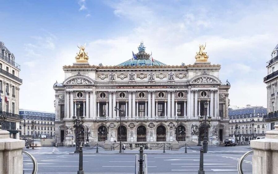 Paris: Private Layover Tour with Airport Pickup & Dropoff - What the private format really gives you