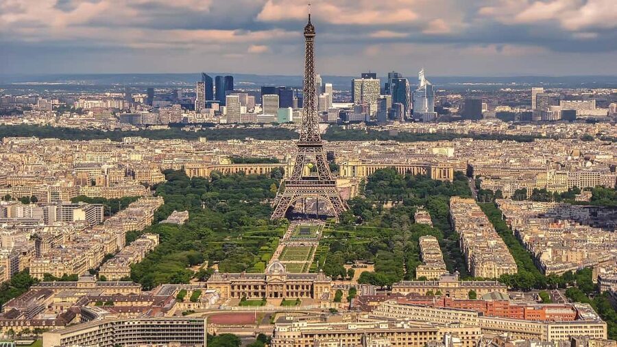 Paris: Private Layover Tour with Airport Pickup & Dropoff - Meeting your driver at Orly or Charles de Gaulle