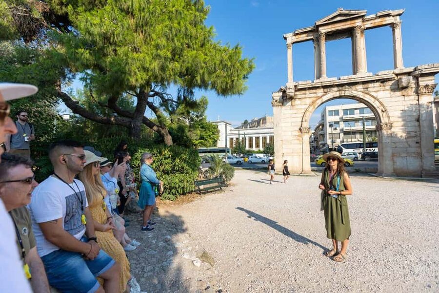 Piraeus Shore Excursion: Acropolis and Museum Classical Tour - The Erechtheion and the Caryatid porch