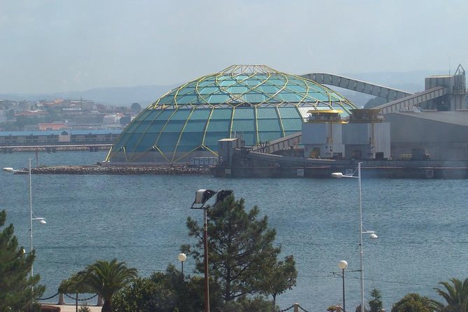 Private 4 hour Tour of A Coruña with Hotel or Cruise Port pick-up - San Carlos and María Pita Square
