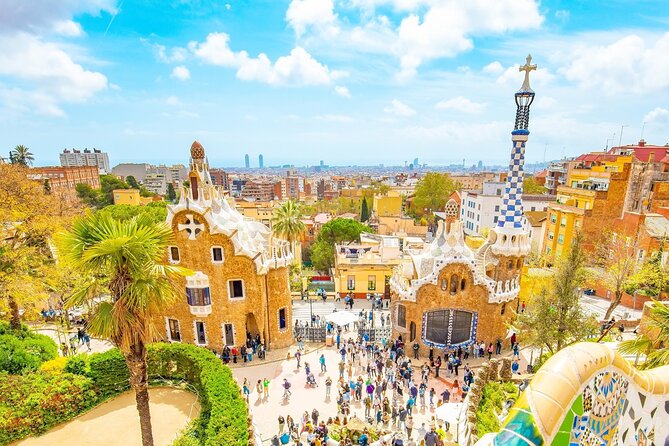 Private Airport Pickup & Scenic Tour of Barcelona - Passeig de Gracia and Gaudí’s city center