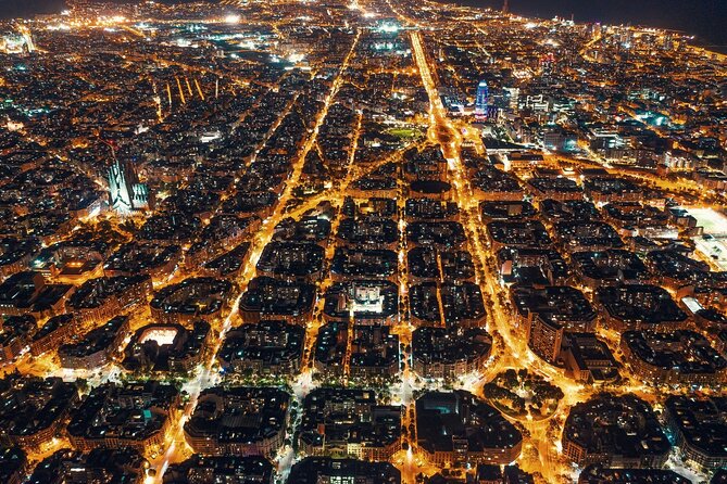 Private Airport Pickup & Scenic Tour of Barcelona - The informal guide format and its limits