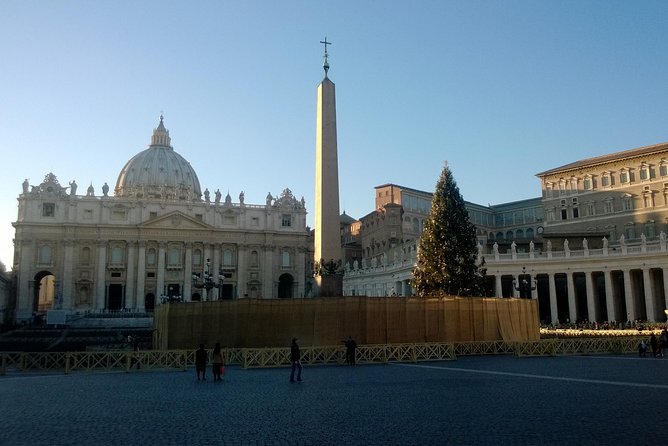 Private DayTour of Rome from Civitavecchia port van Mercedes V class - Victor Emmanuel II Monument and Piazza Venezia