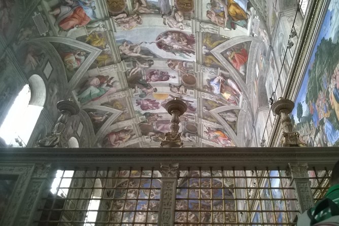 Private DayTour of Rome from Civitavecchia port van Mercedes V class - Lunch, pacing, and the human side of the day