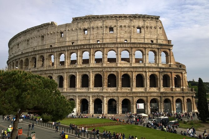Private DayTour of Rome from Civitavecchia port van Mercedes V class - Colosseum, Vatican City, and the big two