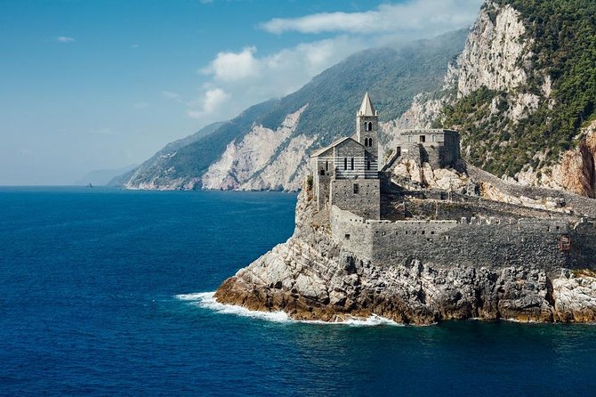 Private EASY Cinque Terre Accessible Tour from Livorno - Vernazza: two hours for the most famous village