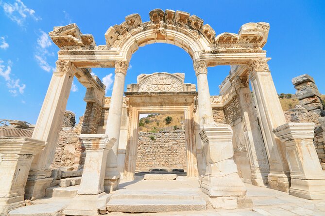 Private Ephesus Shore Excursion - Kuşadası Castle and the old caravanserai
