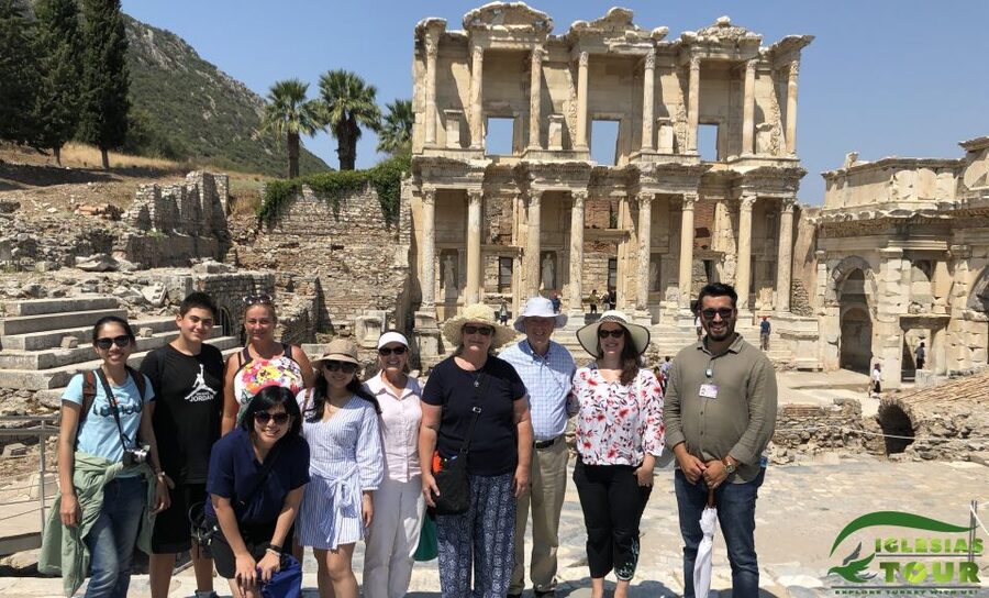PRIVATE EPHESUS TOUR FOR CRUISERS: On-time Return Guaranteed - The drive in a private air-conditioned minivan