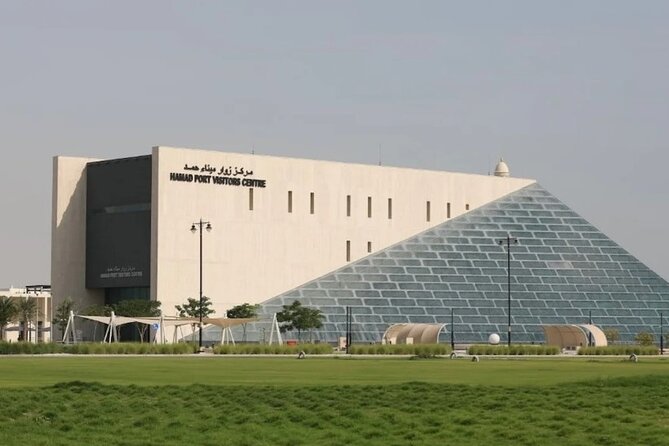 Private Hamad Port Tour in Mesaieed |Aquarium |Maritime Museum - Starfish and mangroves at the Touch Tank