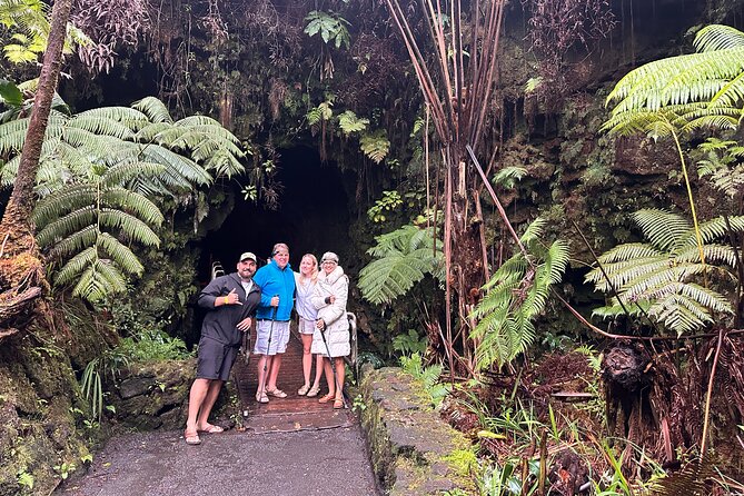 Private Hilo Shore Excursion to Volcano Waterfall and Black Sand - Rainbow Falls and ʻAkaka Falls