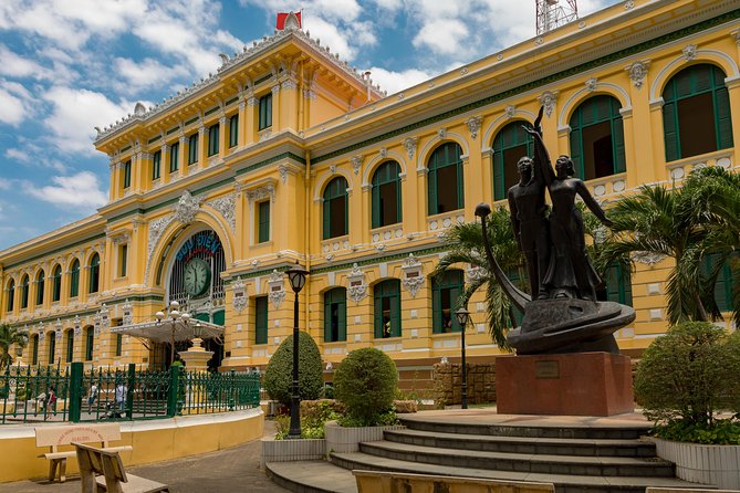 Private Ho Chi Minh City Tour - Shore Excursions - Local markets: your first taste of Saigon