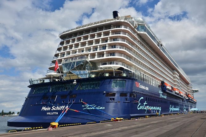 Private Roundtrip Transport from Gdynia Cruise Port to Stutthof - The 1.5-hour ride from Gdynia to Stutthof