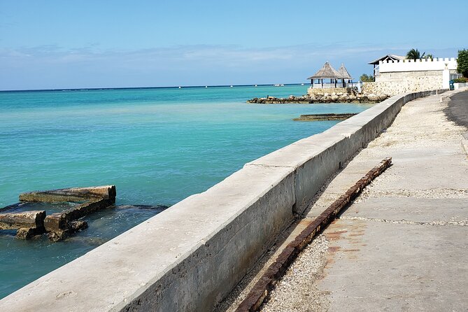 Private Sangsters Int. Airport Pickup to Montego Bay Resorts - A straight ride to your resort, not a sightseeing tour