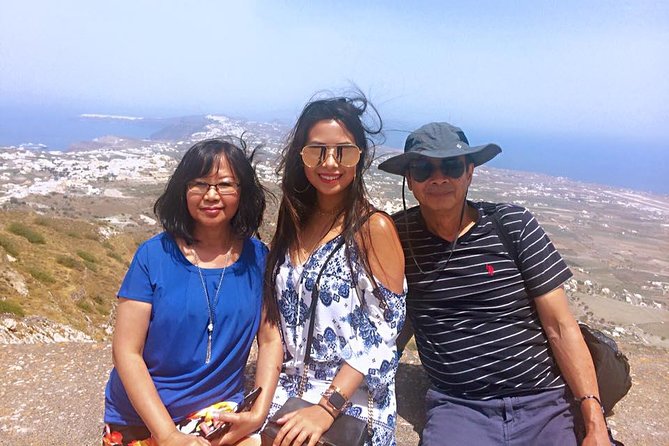 Private Shore Excursion: Best of Santorini Customized Tour - Meeting your driver at the cruise port