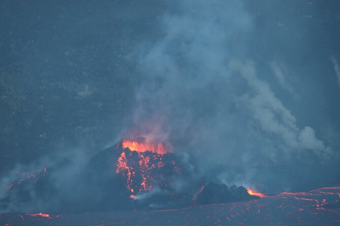 Private Shore Excursion Hilo Volcanoes National Park up to 10 PPL - Big Island Candies and optional stops on the return