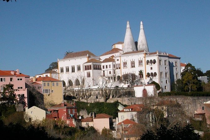 Private Shore Excursion: Lisbon and Sintra Highlights - What the guide adds to the day