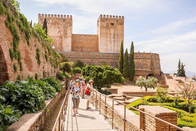 Private shore excursion to the Alhambra Palace from Almeria - Leaving Almeria by private car or minivan