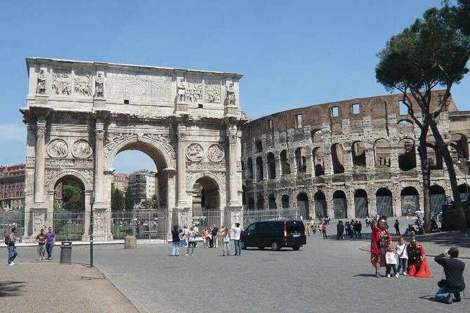 Private Shore Excursions from Civitavecchia Port: Rome highlights and the Catacombs - The Pantheon and its famous dome