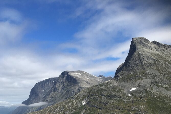 Private shore excursions Troll road in 5-7 groups - Gudbrandsjuvet and the force of the river