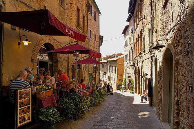 Private tour from Livorno port to San Gimignano & Volterra - How much value do you get for $555.27?