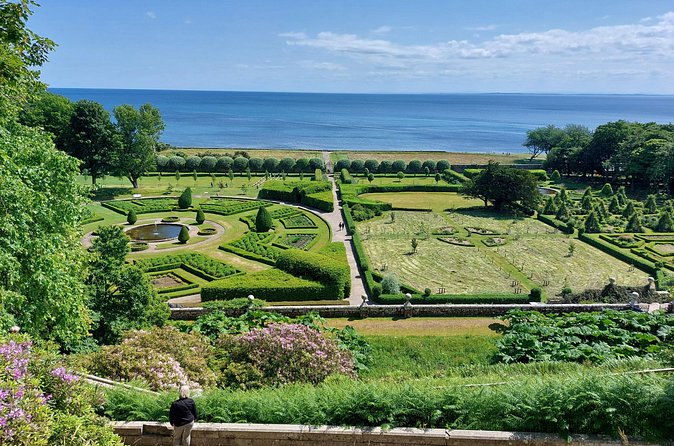 Private Tour North Invergordon Port–Dunrobin Castle, Glemorangie - Guide style and the value of a private vehicle