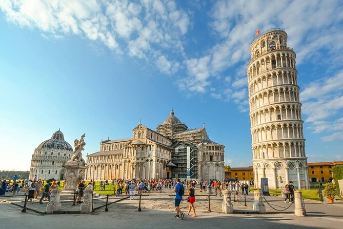 Private Tour to Pisa and Lucca from Livorno cruise port - Leaving Livorno for a private Tuscan day