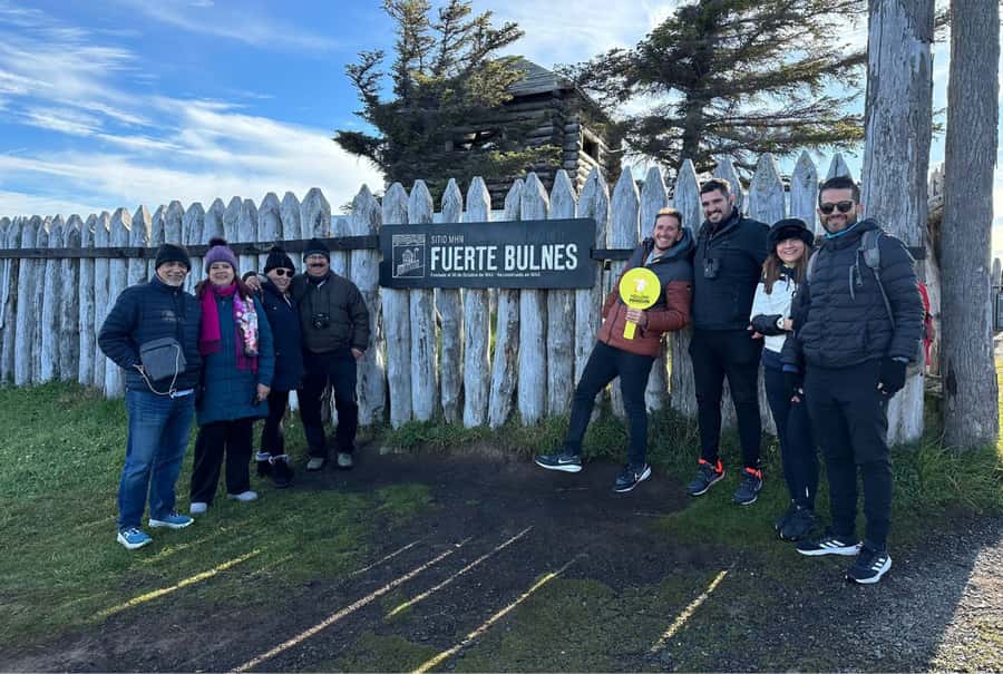 Punta Arenas: Fuerte Bulnes Shore Tour for Cruisers - Walking Through the Rebuilt Fort