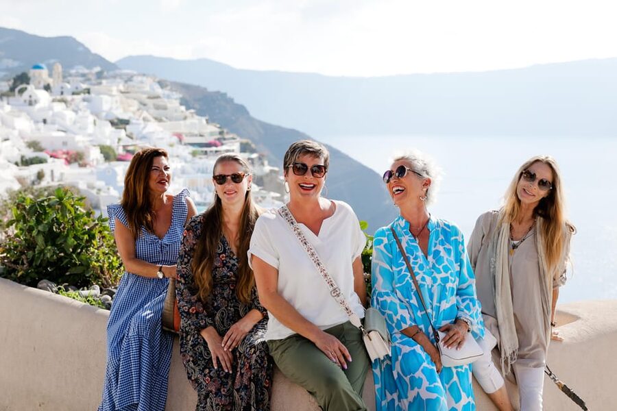 Santorini: 4hr Small Group Shore Excursion with Minimum Walk - The beach stop: Kamari or Monolithos