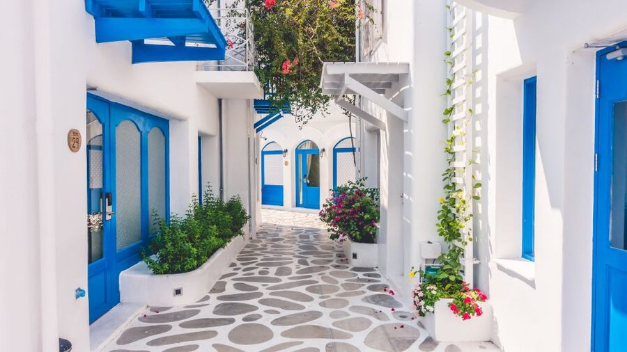 Santorini : Discover with Locals - Private Shore Excursion - Kamari and Perissa’s black volcanic beaches