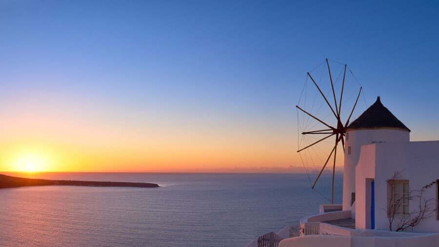 Santorini : Discover with Locals - Private Shore Excursion - Who should book this Santorini tour?