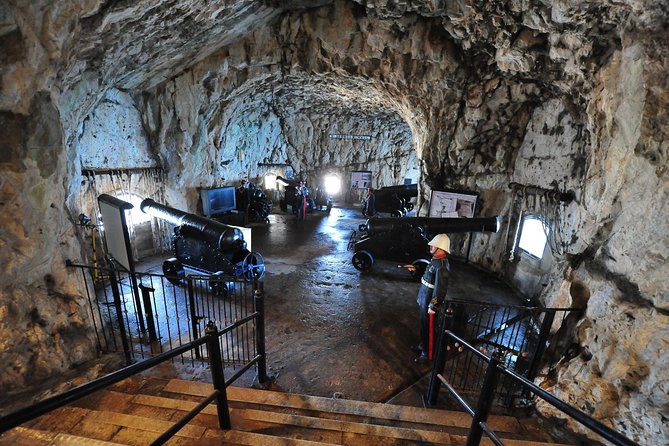 SHORE EXCURSION 3.30hrs Half Day Tour - Europa Point, Catalan Bay, and the coastal finish