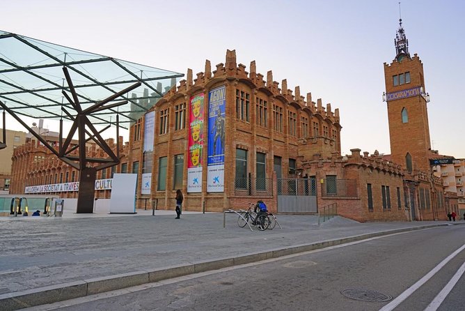 Shore Excursion: Barcelona City Tour Hop-On Hop-Off - Key points at a glance