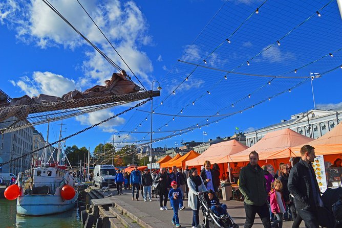 Shore Excursion- City sightseeing and Suomenlinna from Helsinki Harbors - Guides, vehicle, and group size