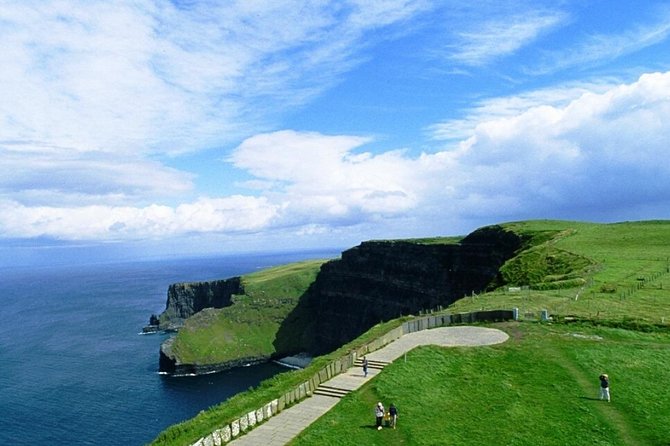 Shore Excursion Cliffs of Moher explorer tour, Wild Atlantic Way from Galway - Kinvara, Ballyvaughan, and the road west