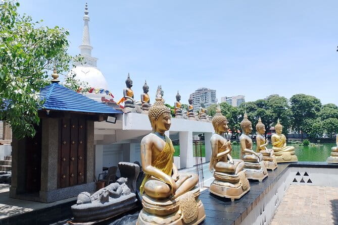 Shore Excursion Colombo Port to Mount Lavinia Beach & Colombo city For 4 - 6 Pax - Gangaramaya Temple: one focused hour