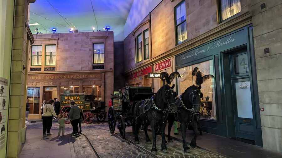 Shore Excursion f/Greenock: Glasgow, Kelpies, Falkirk Wheel - The Kelpies: Scotland’s giant steel horses