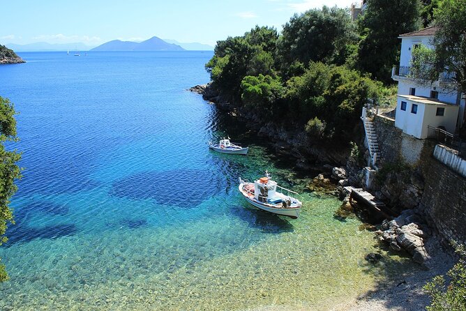 Shore Excursion Kefalonia, Lake Melissani, Myrtos Beach, Fiskardo - Myrtos Beach from above, not from the sand