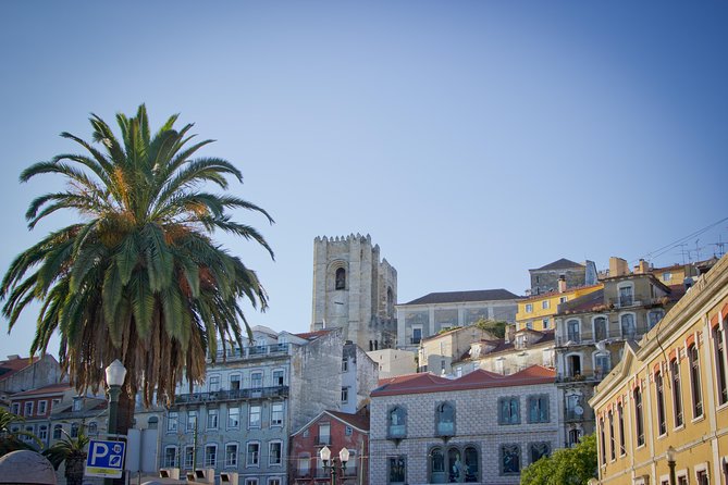 Shore Excursion Lisbon - Half-day Exclusive Tuk Tour - Mouraria and the many faces of Lisbon