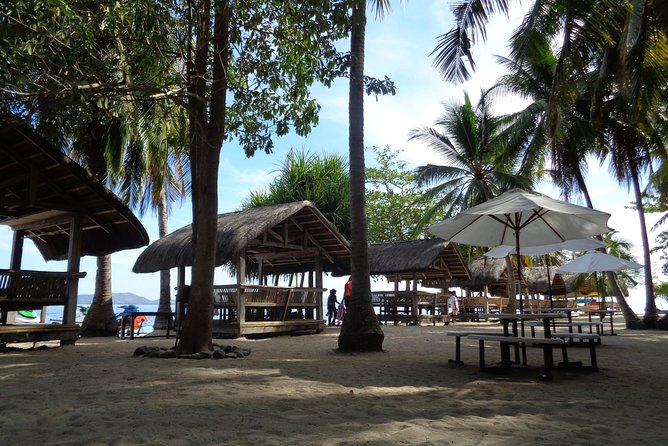 Shore excursion: Puerto Princesa Island Hopping Tour - Guides, Crew, and Group Size