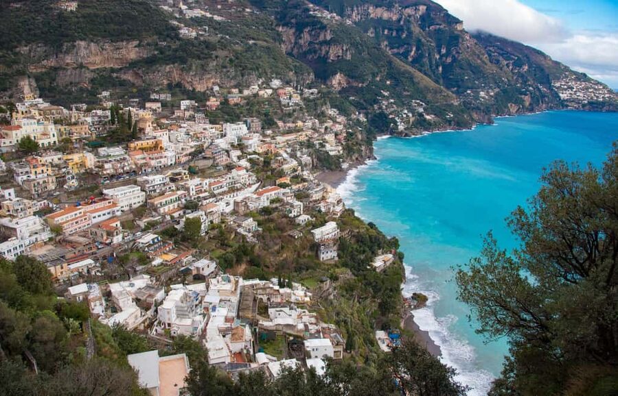 Shore Excursions: Amalfi Coast and its 3 Marvelous Towns - What the vehicle and group size mean in practice