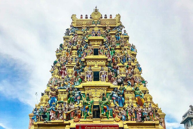 Shore Excursions Colombo Port Passenger Terminal -Kalaniya Temple - Wall Art Street and Colombo’s creative side