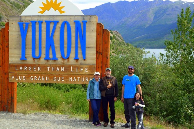 Skagway Shore Excursion: Half-Day Tour to the Yukon Border and Suspension Bridge - Meeting your minibus at the cruise pier